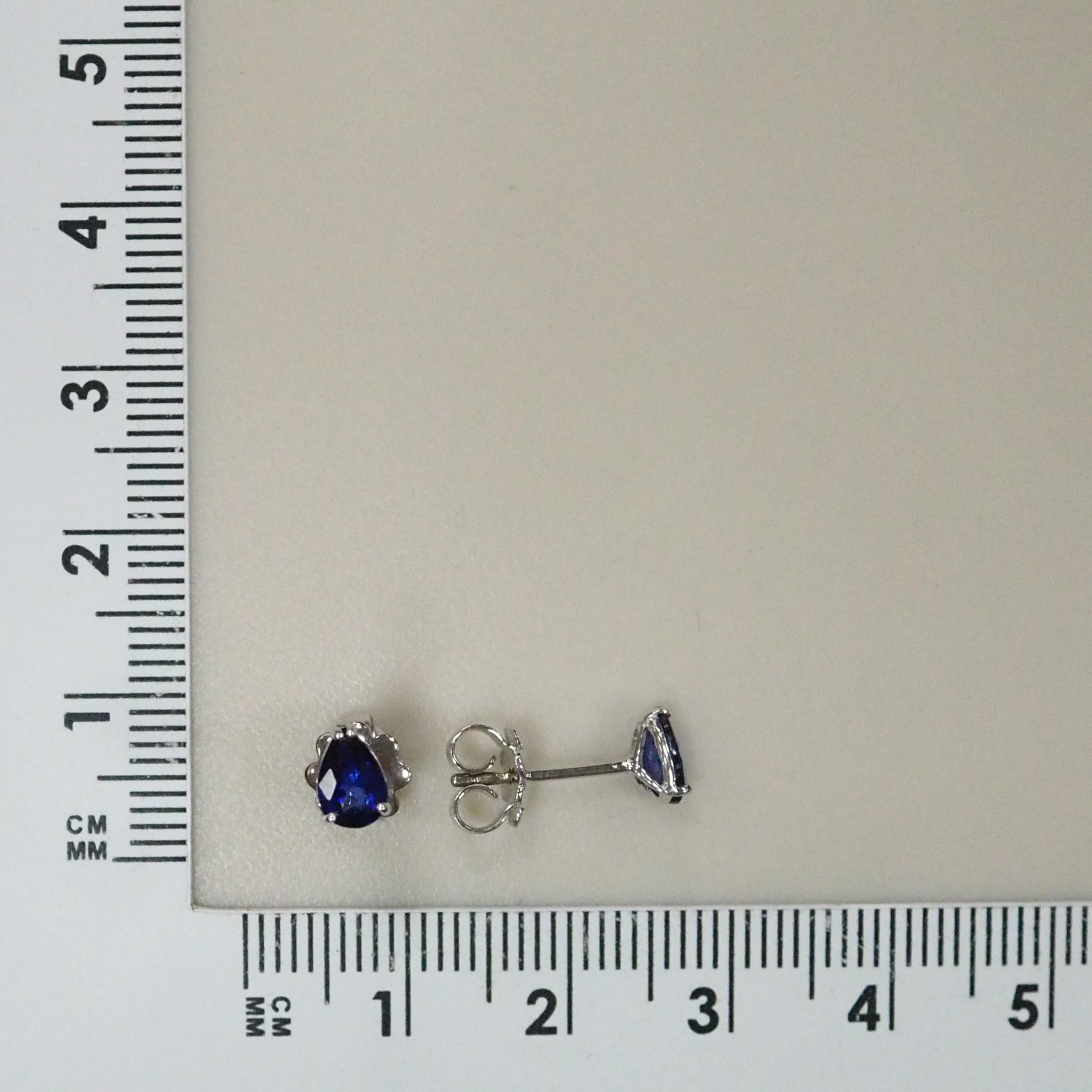 10511-001050 Серьги (Au 585)